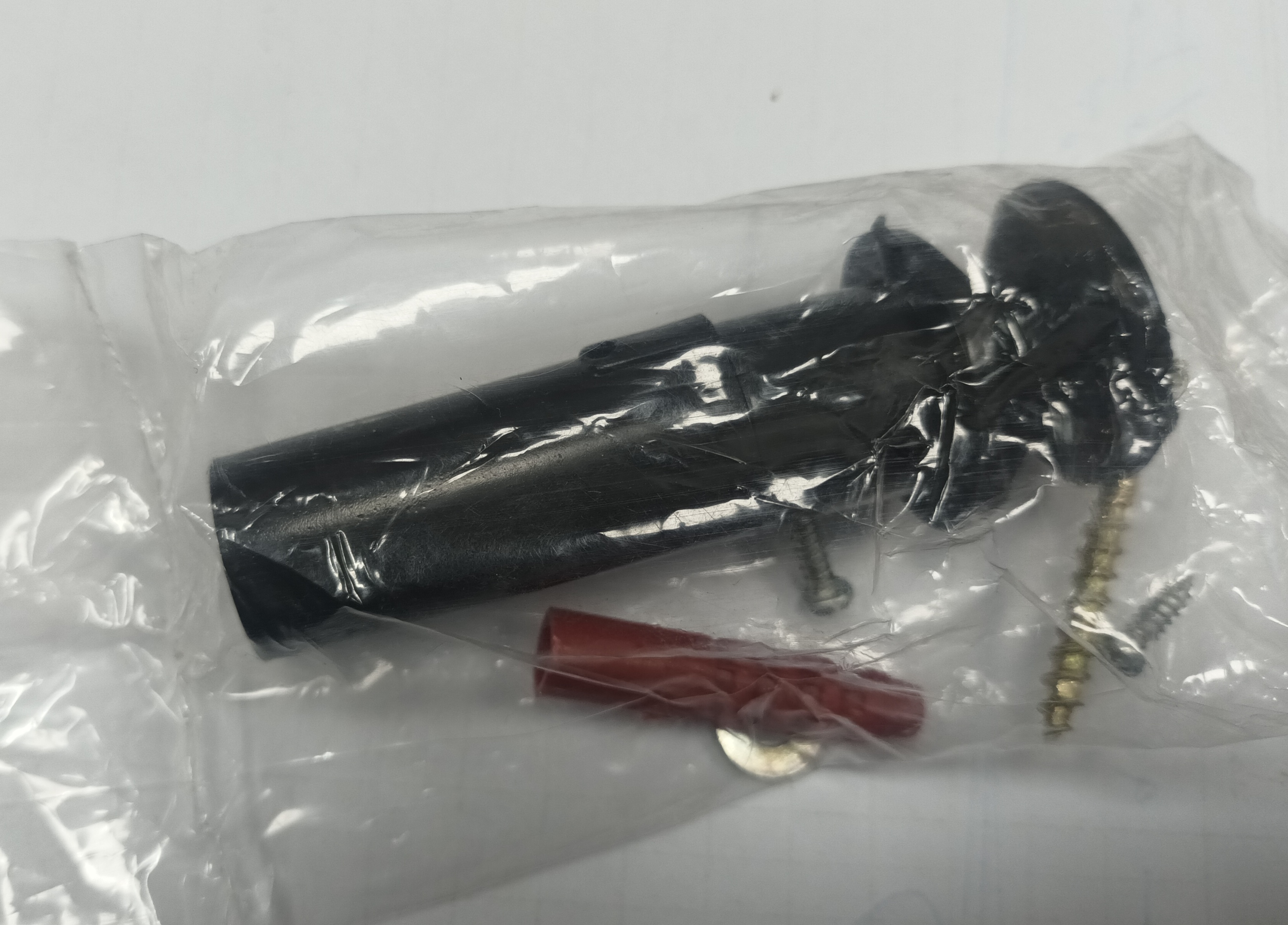 یست دیواری حوله خشک کن مشکی ایران رویال